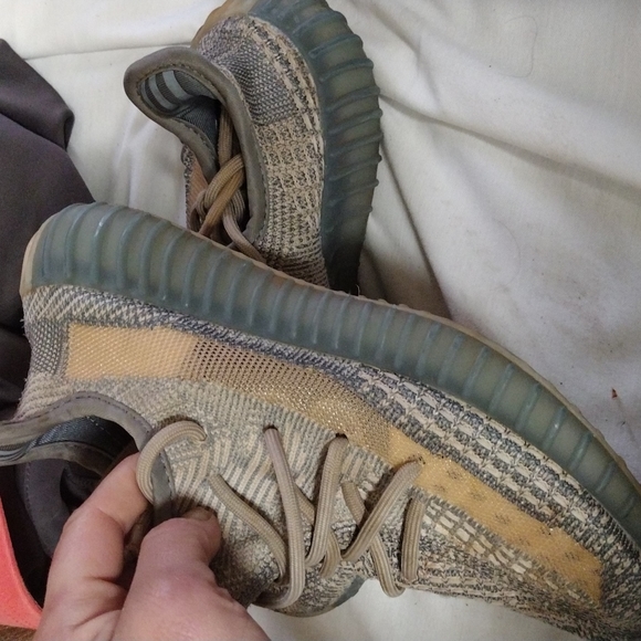 Adidas Yeezy boost - Picture 2 of 5